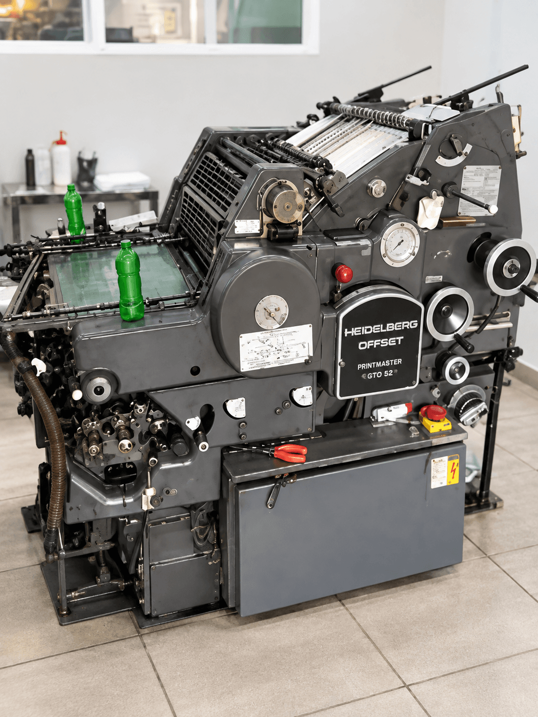 Heidelberg offset printing equipment